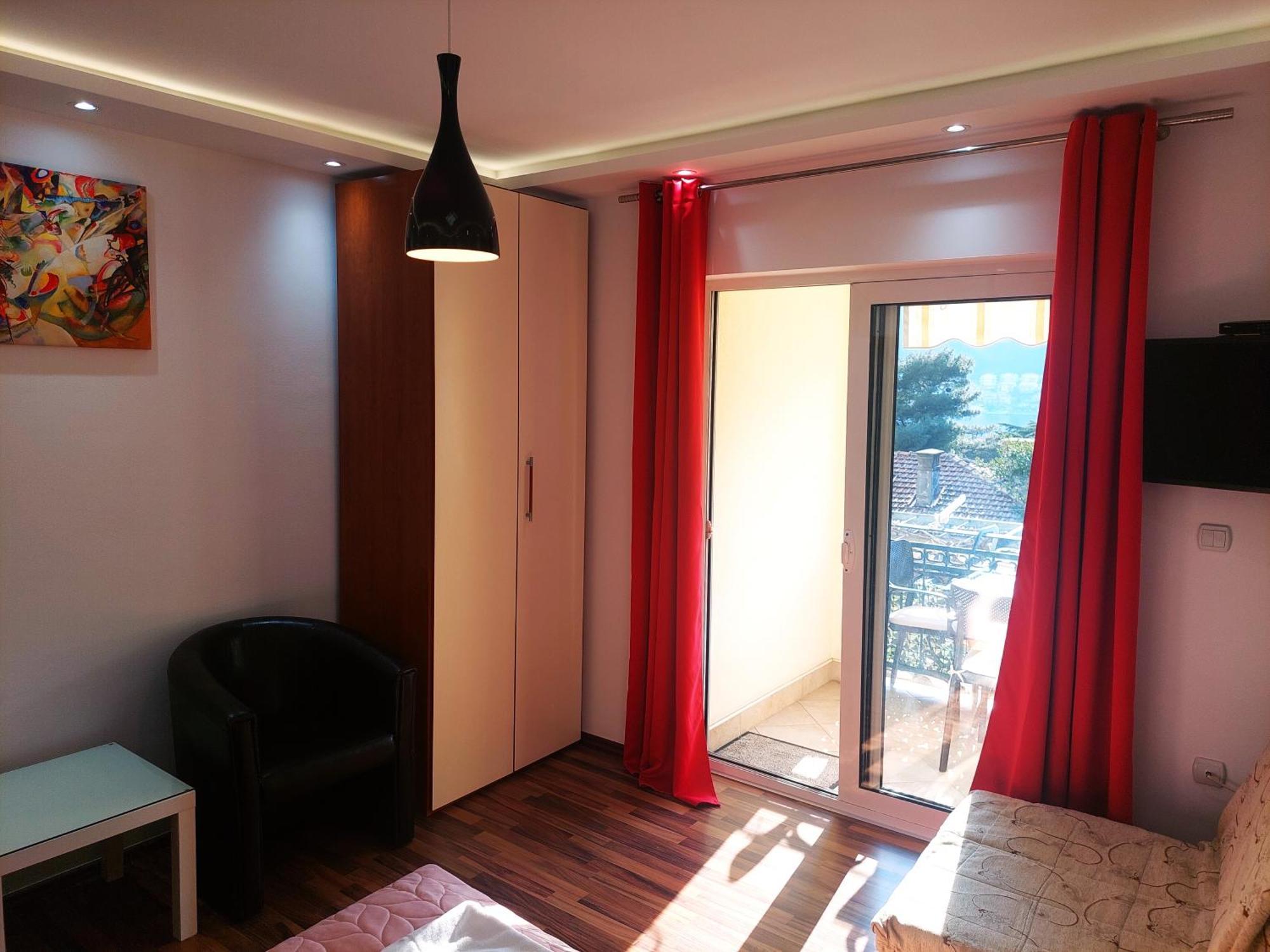 Apartments Nancy Котор Экстерьер фото