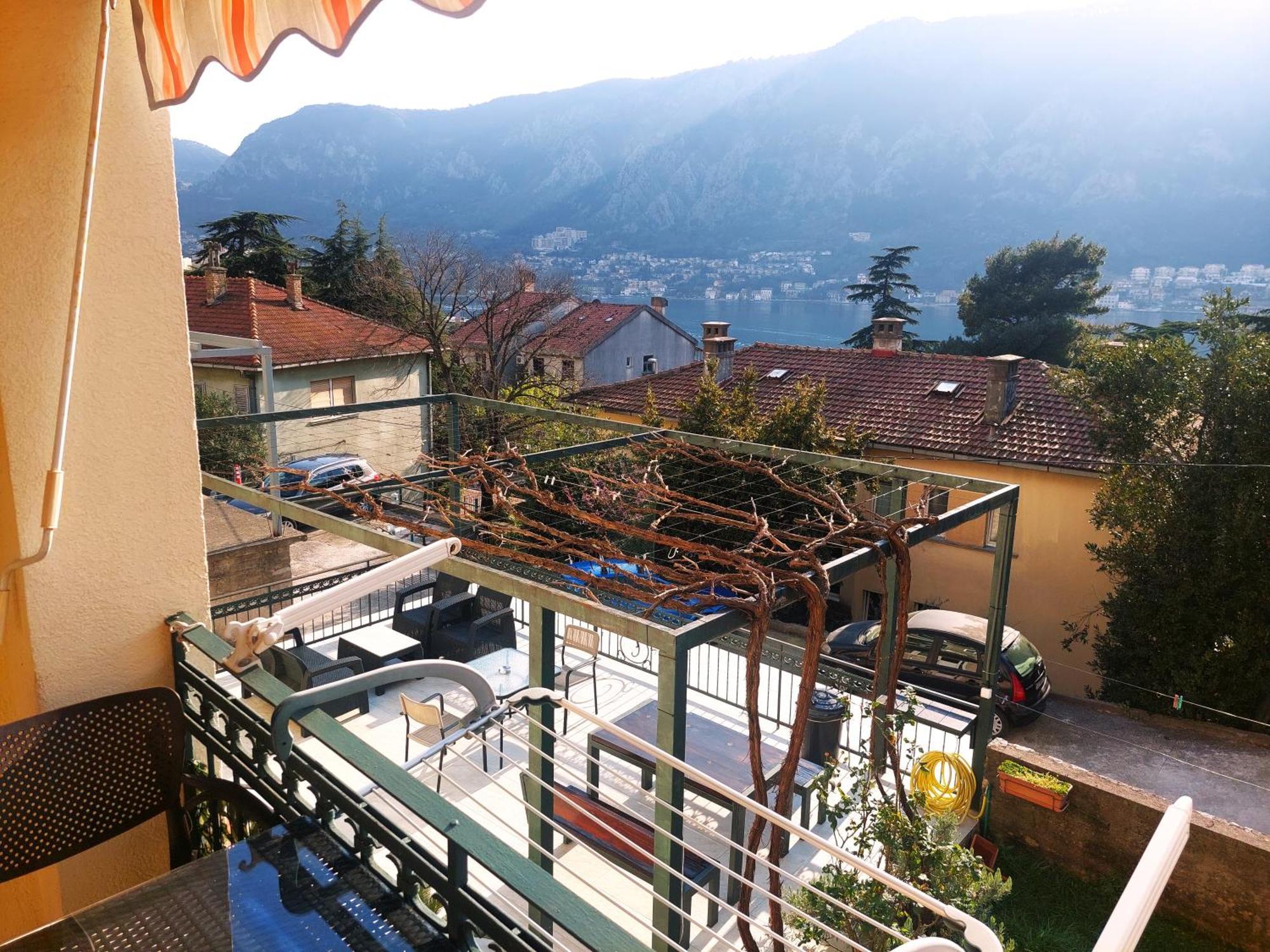 Apartments Nancy Котор Экстерьер фото