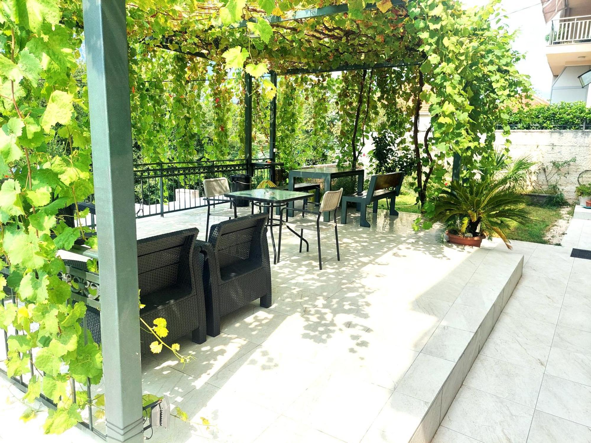 Apartments Nancy Котор Экстерьер фото