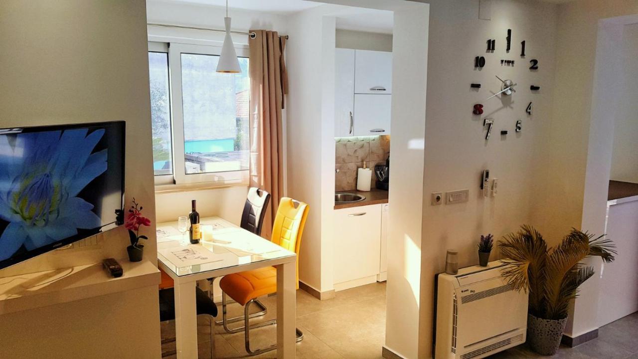 Apartments Nancy Котор Экстерьер фото